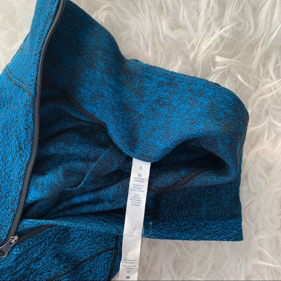 Lululemon Rush Hour aqua blue black print half-zip top Luon Spray Jacquard EUC - Picture 14 of 16